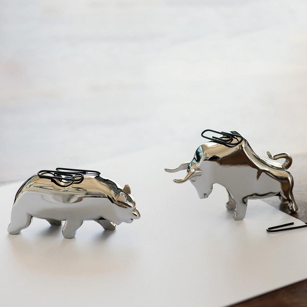 Bull & Bear paper clip holder